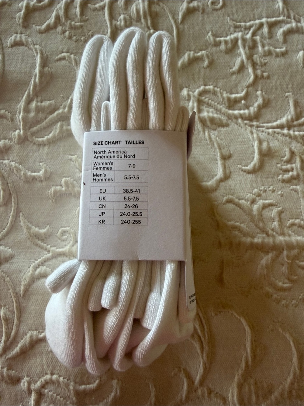 NWT lululemon athletica Daily Essential Socks - White (3 Pairs) - Picture 2 of 3